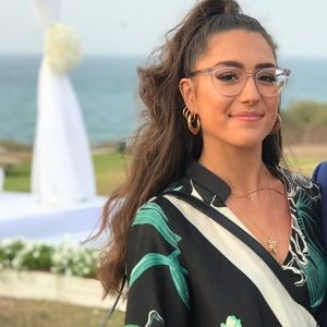 Meet your Posher, Lucie